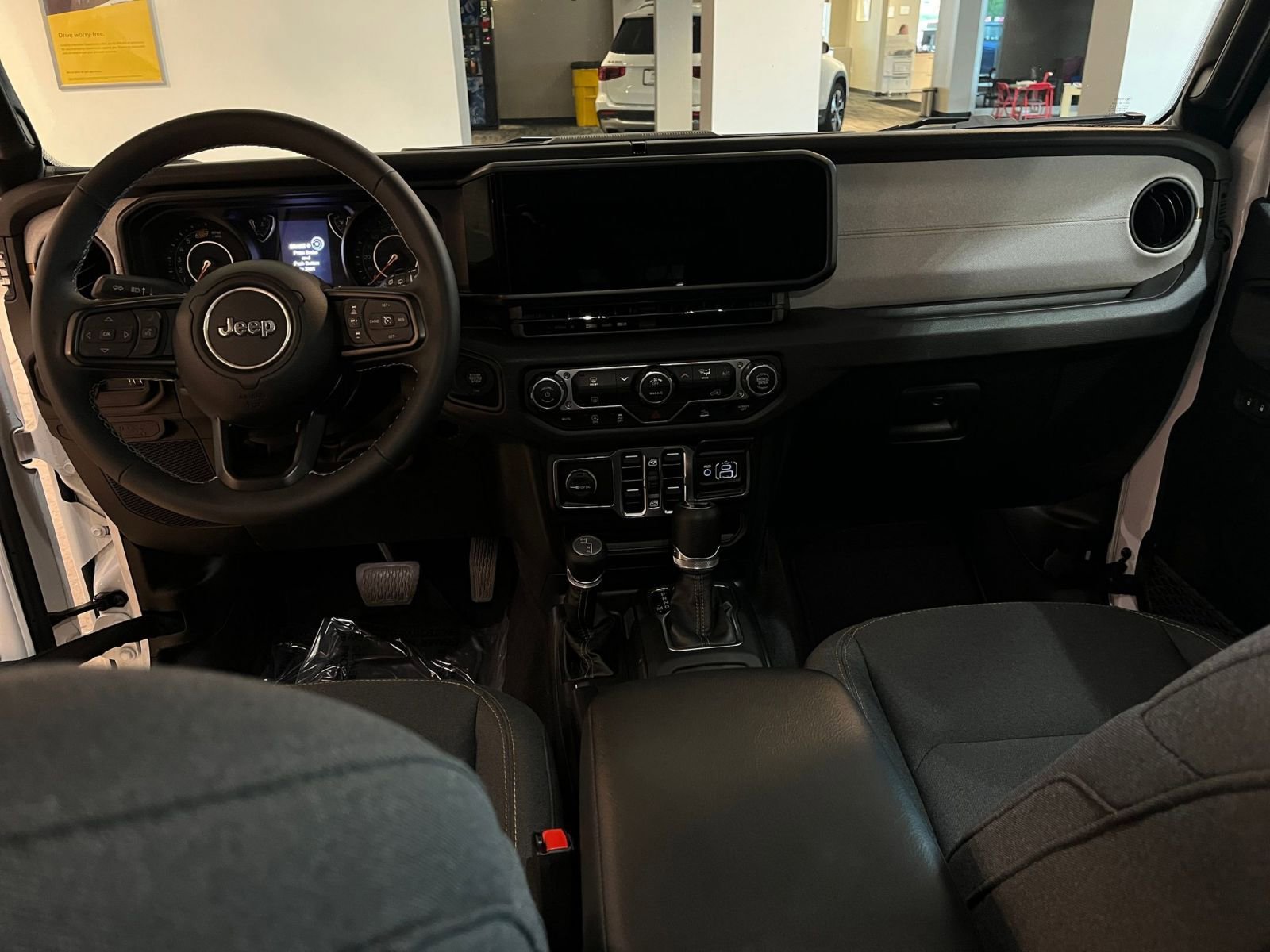 Thumbnail: 2025 Jeep Wrangler - 33