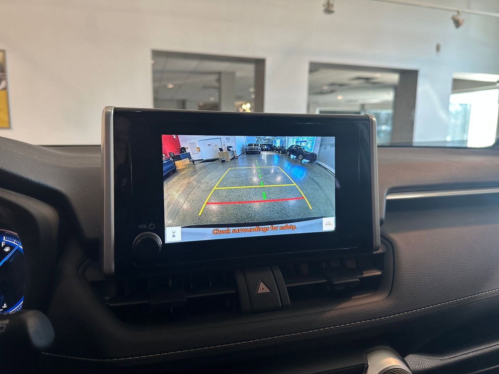 Thumbnail: 2025 Toyota RAV4 - 17