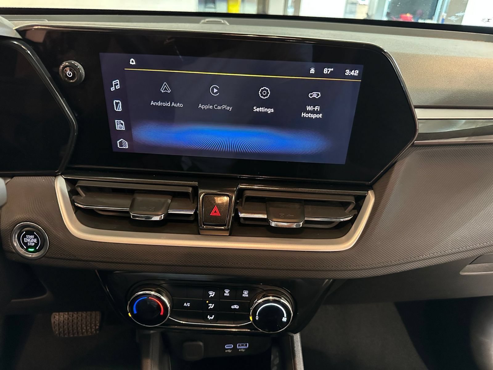 Thumbnail: 2025 Chevrolet TrailBlazer - 17