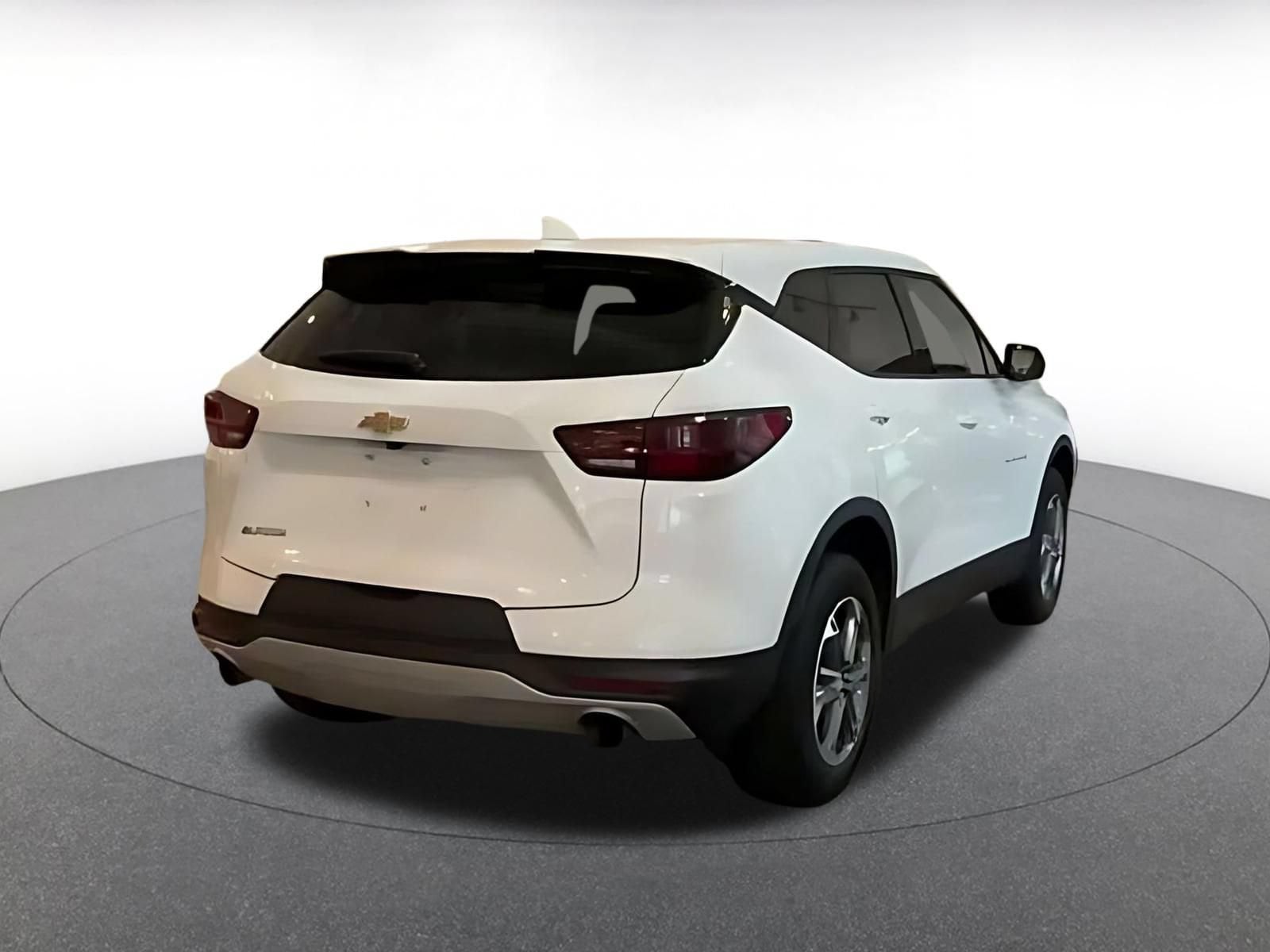 Thumbnail: 2025 Chevrolet Blazer - 14