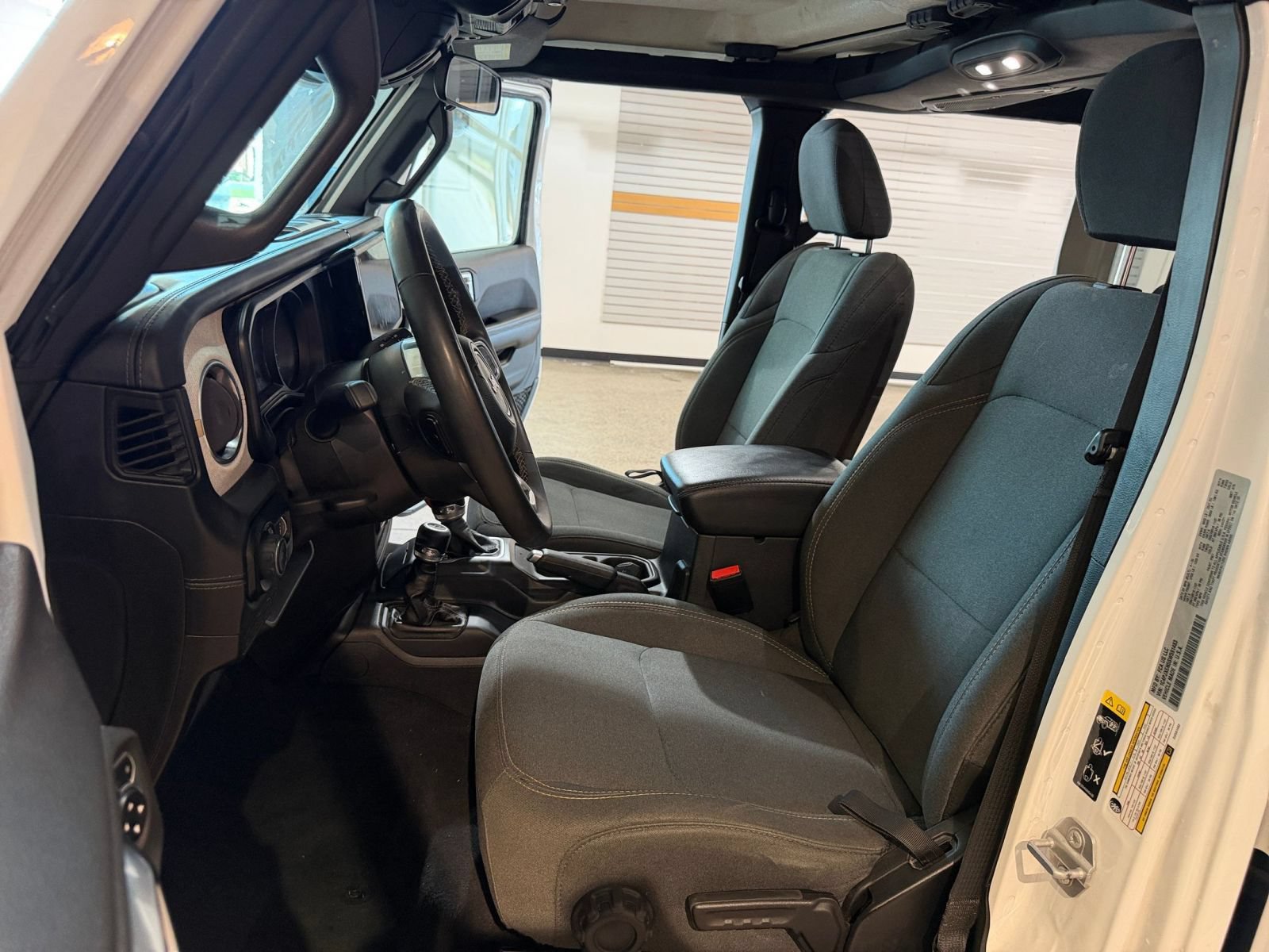 Thumbnail: 2025 Jeep Wrangler - 27