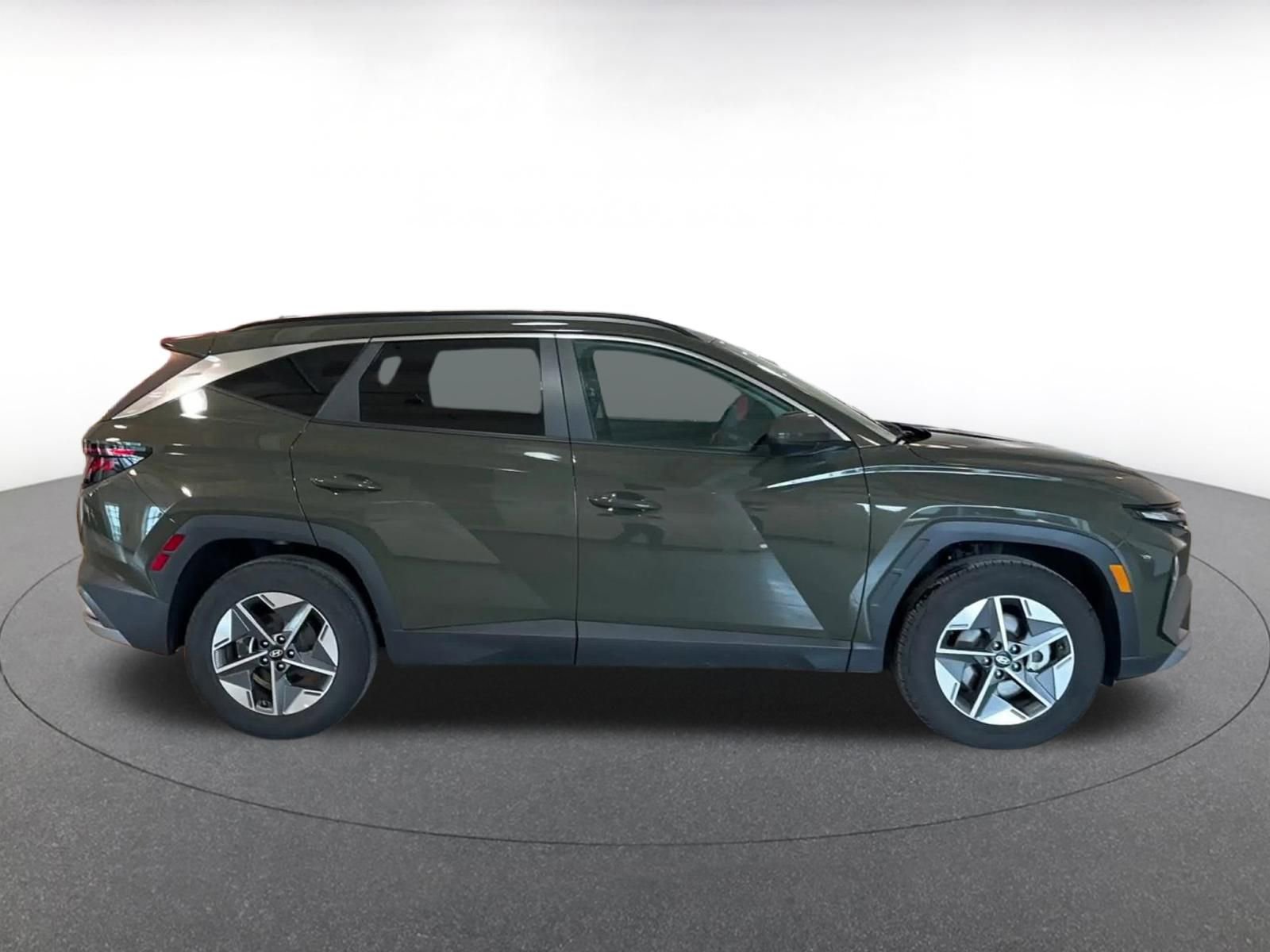 Thumbnail: 2025 Hyundai Tucson - 16