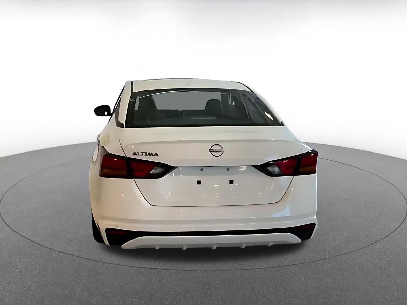 Thumbnail: 2025 Nissan Altima - 12