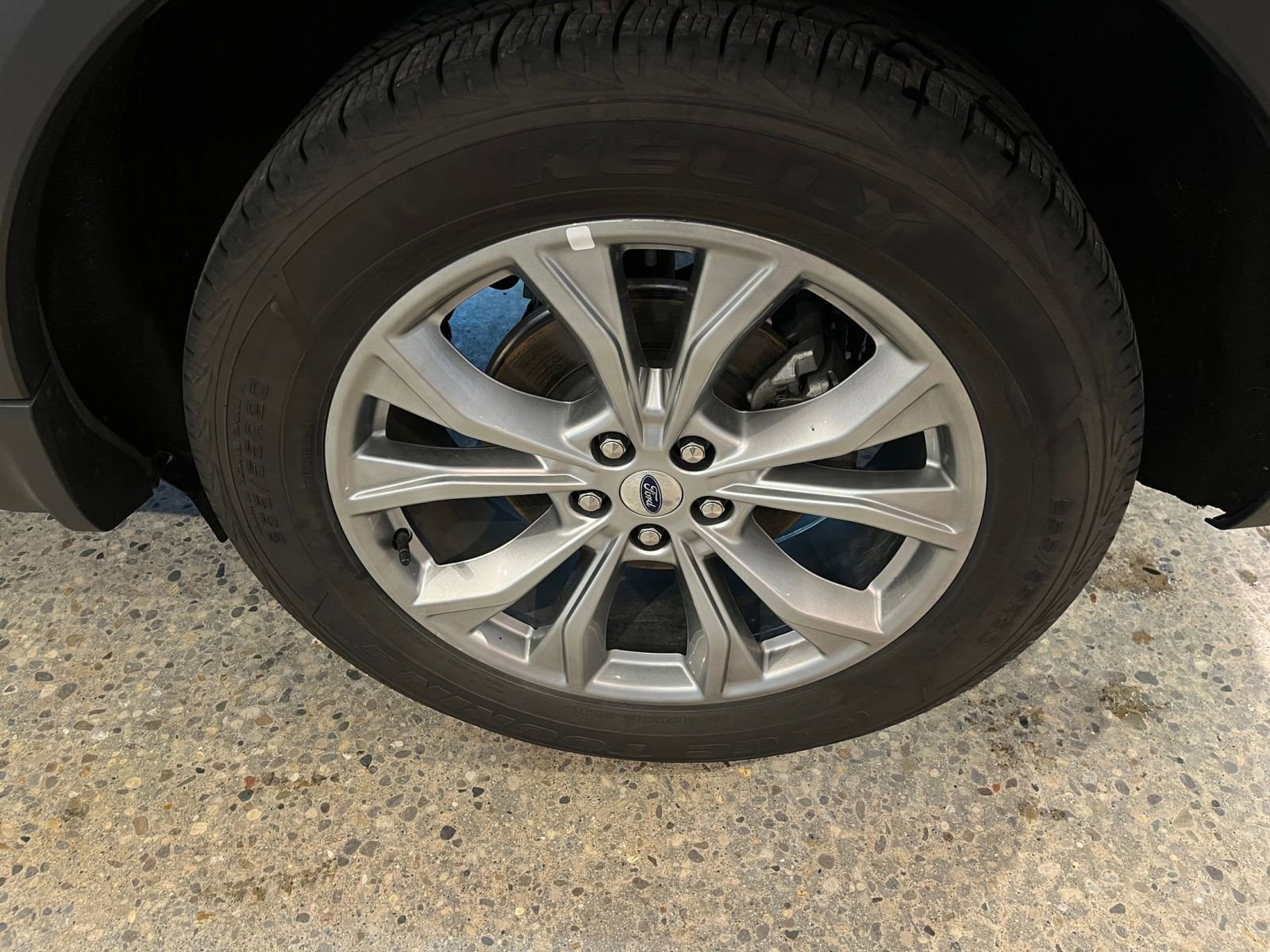 Thumbnail: 2023 Ford Explorer - 31