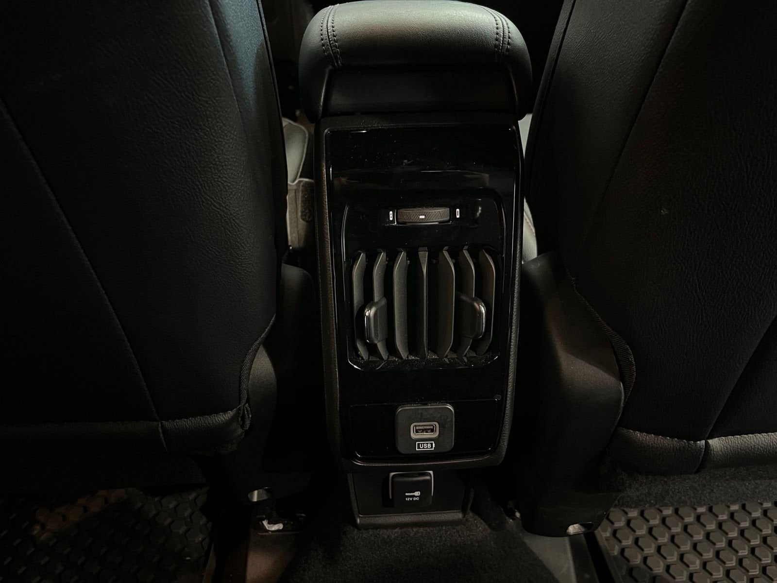 Thumbnail: 2025 Jeep Compass - 23