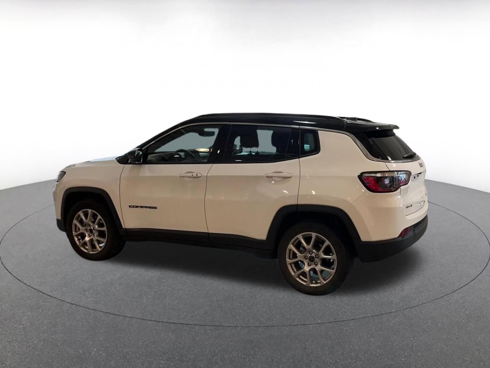 Thumbnail: 2025 Jeep Compass - 10