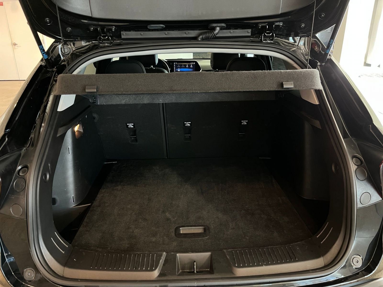 Thumbnail: 2025 Chevrolet Trax - 30