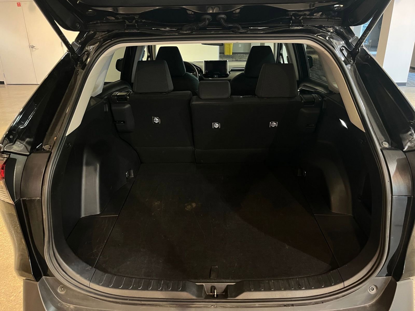 Thumbnail: 2025 Toyota RAV4 - 31