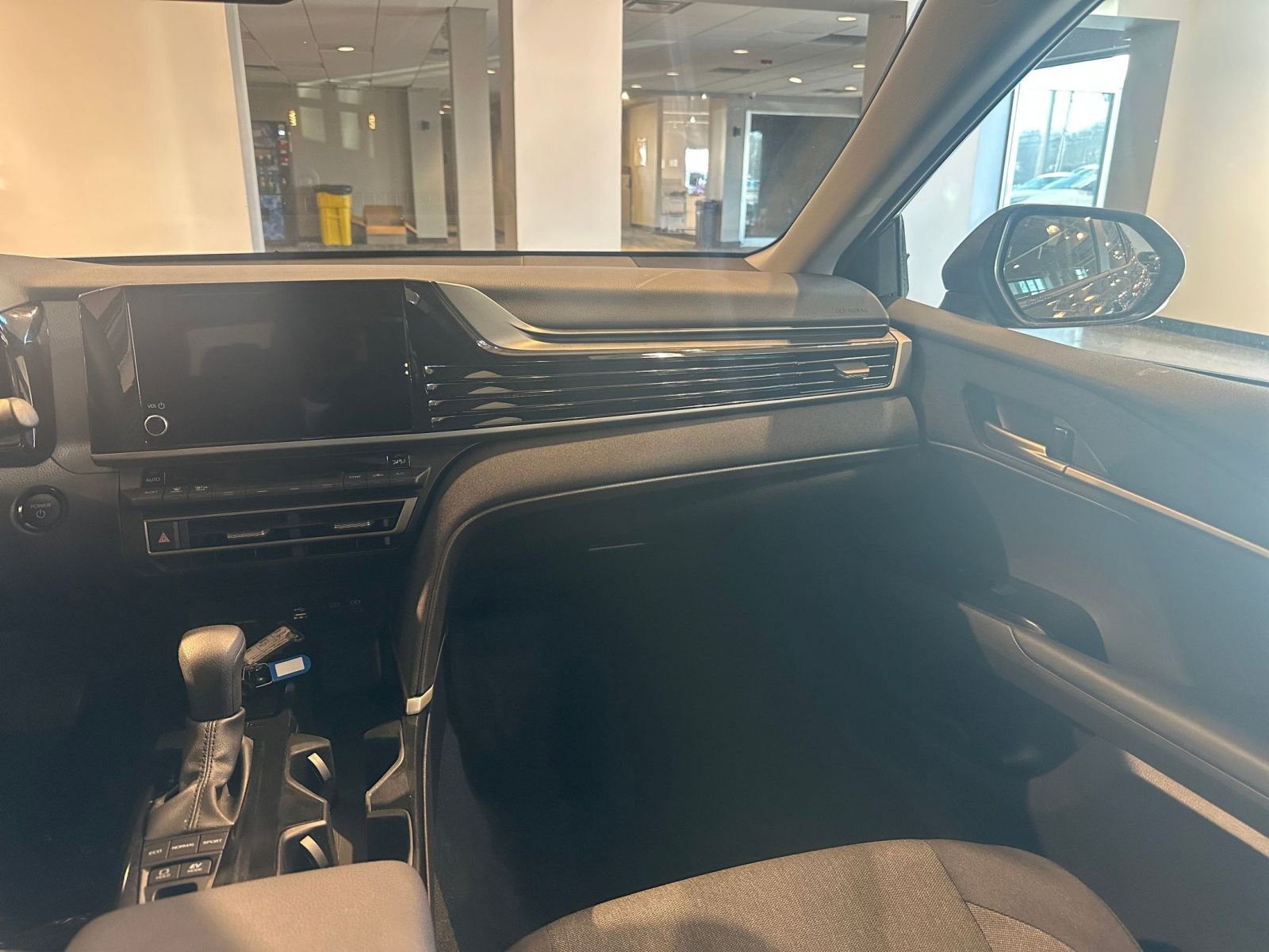 Thumbnail: 2025 Toyota Camry - 35