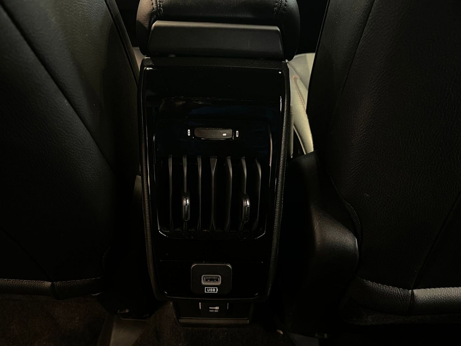 Thumbnail: 2025 Jeep Compass - 23