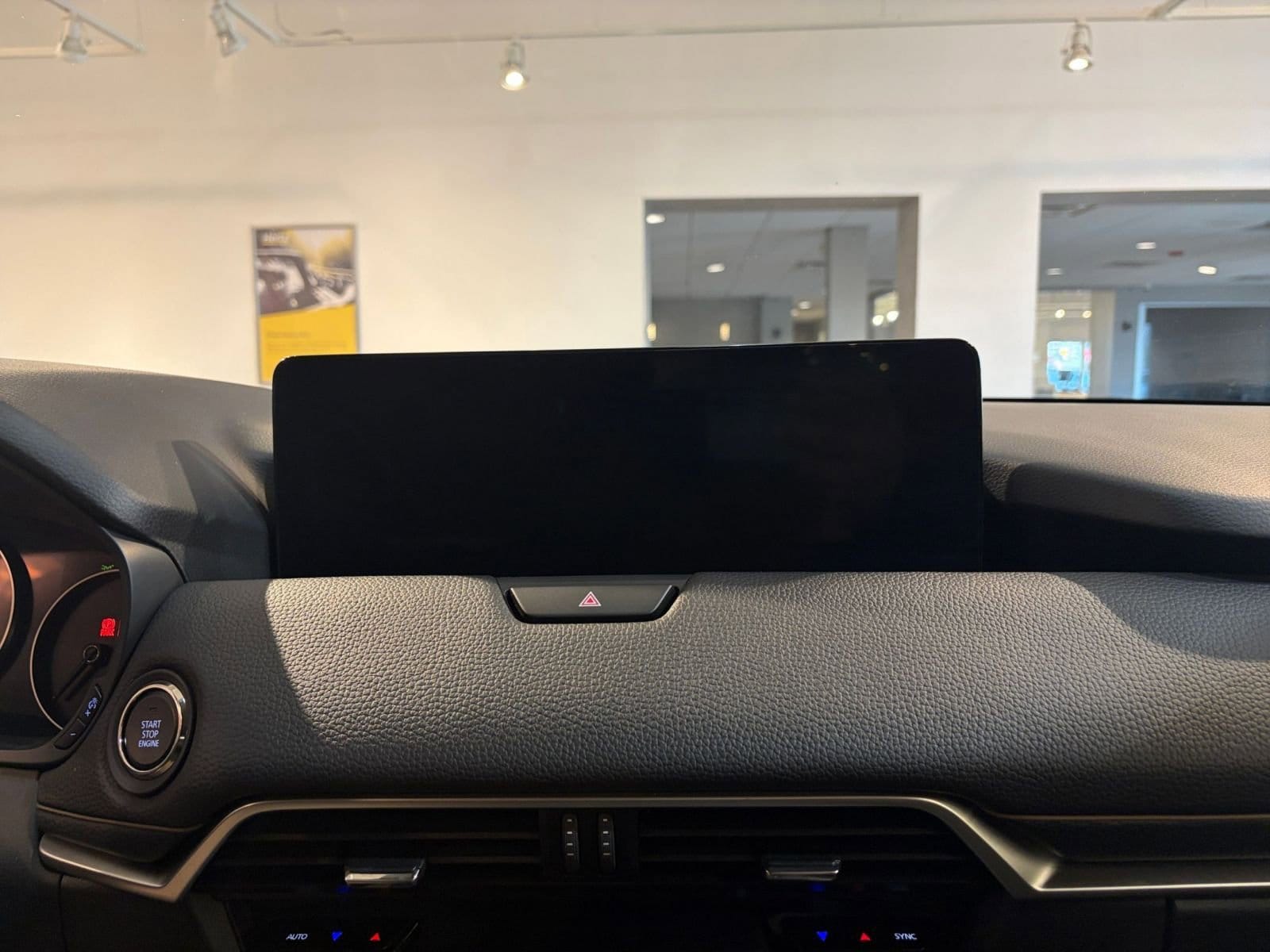 Thumbnail: 2025 Mazda CX-70 - 18