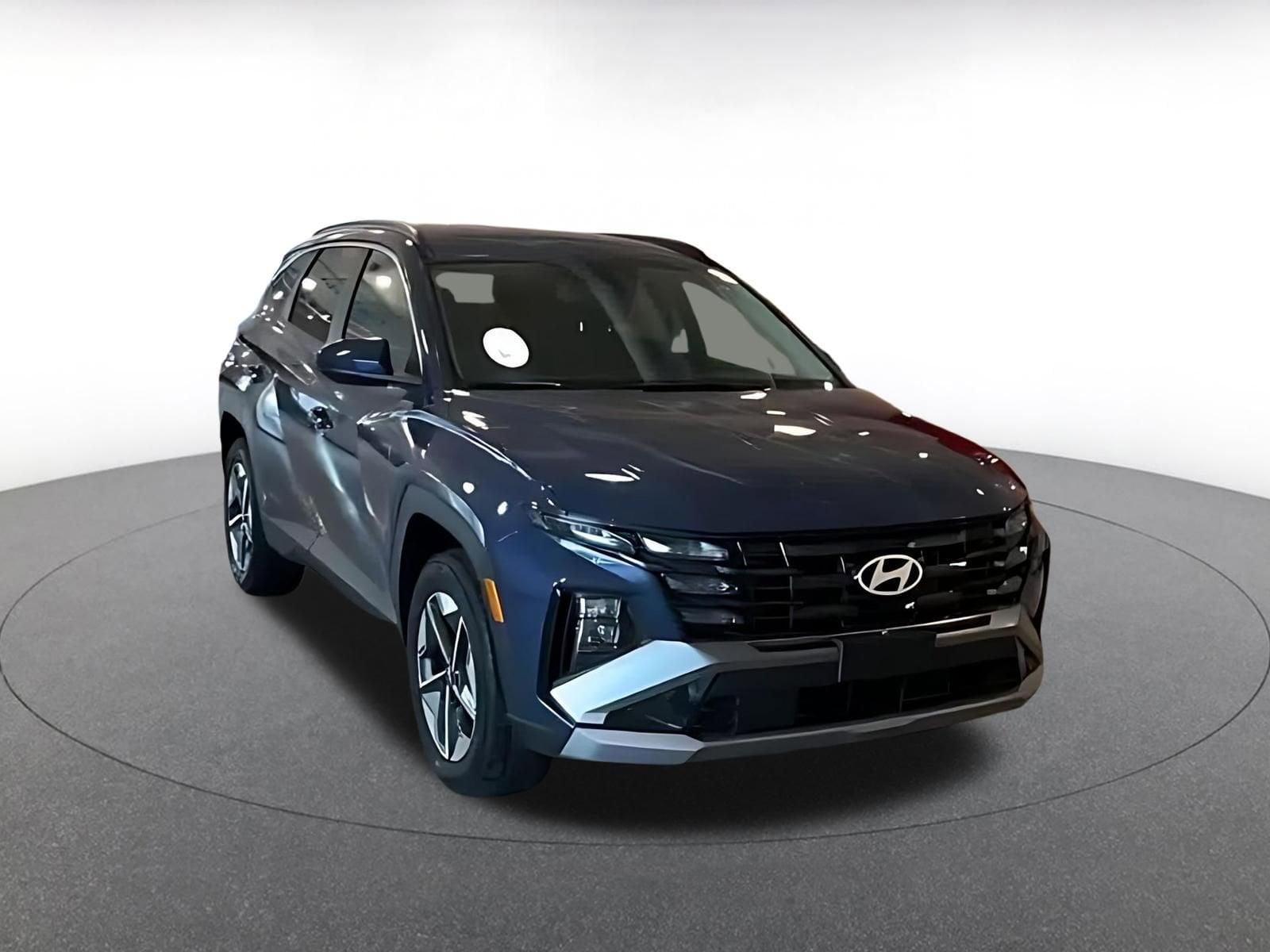 Thumbnail: 2025 Hyundai Tucson - 3