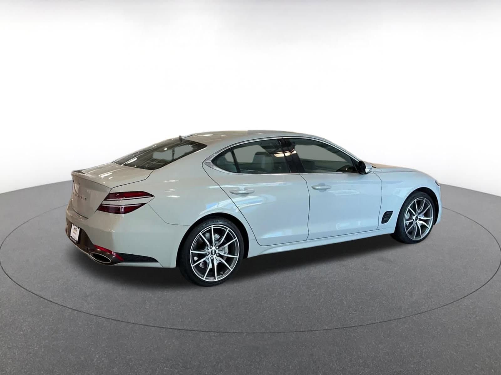 Thumbnail: 2024 Genesis G70 - 15