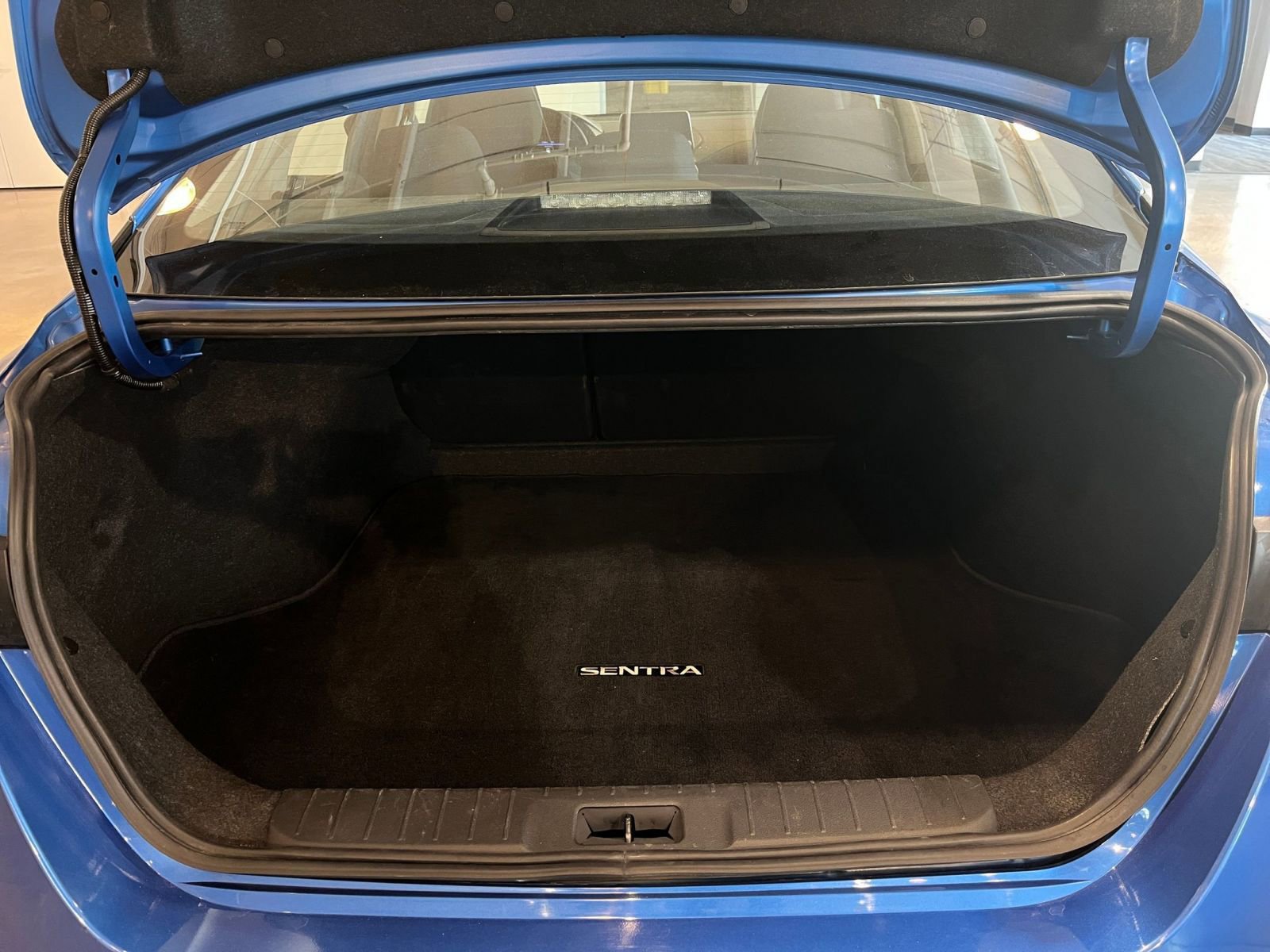 Thumbnail: 2025 Nissan Sentra - 31