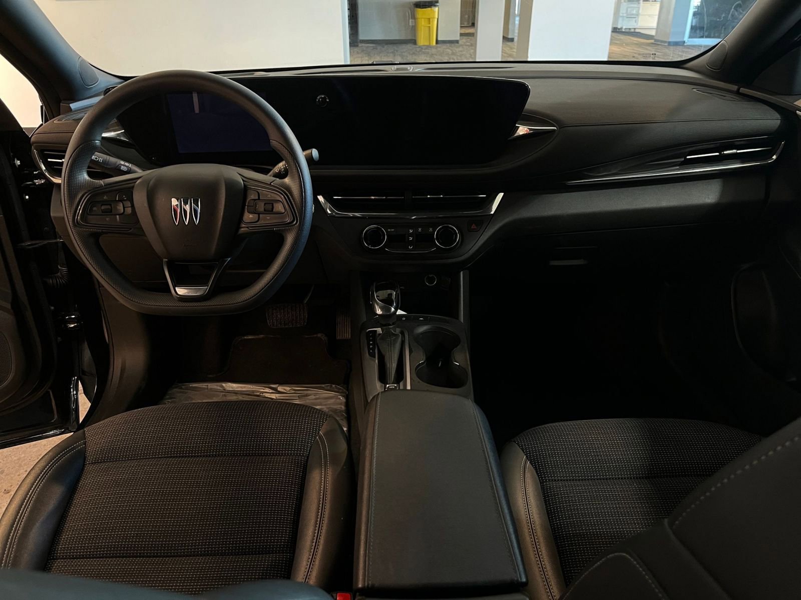 Thumbnail: 2025 Buick Envista - 32