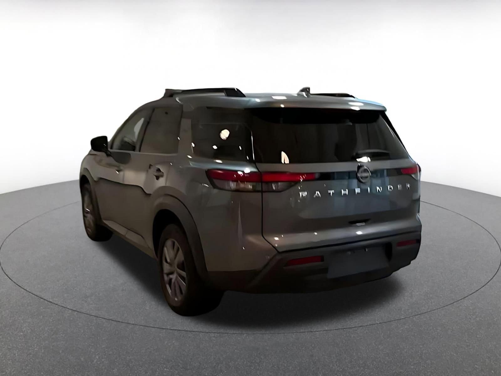 Thumbnail: 2025 Nissan Pathfinder - 9