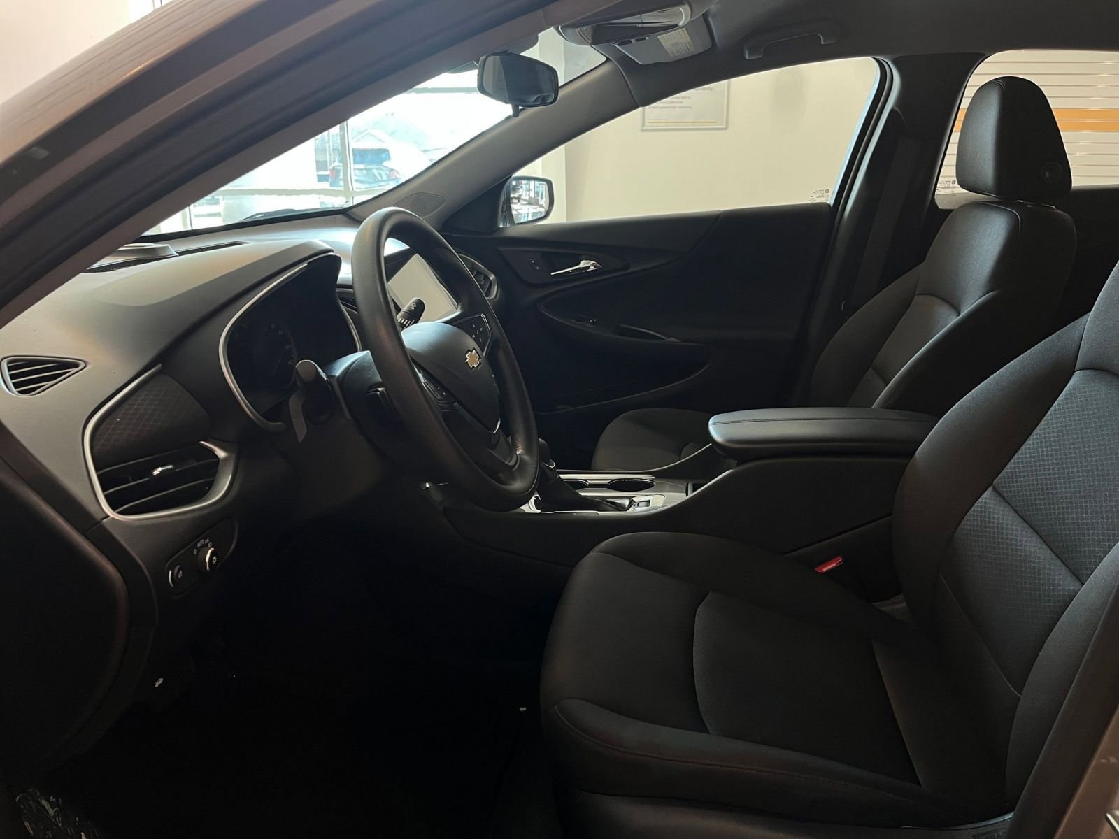 Thumbnail: 2024 Chevrolet Malibu - 27