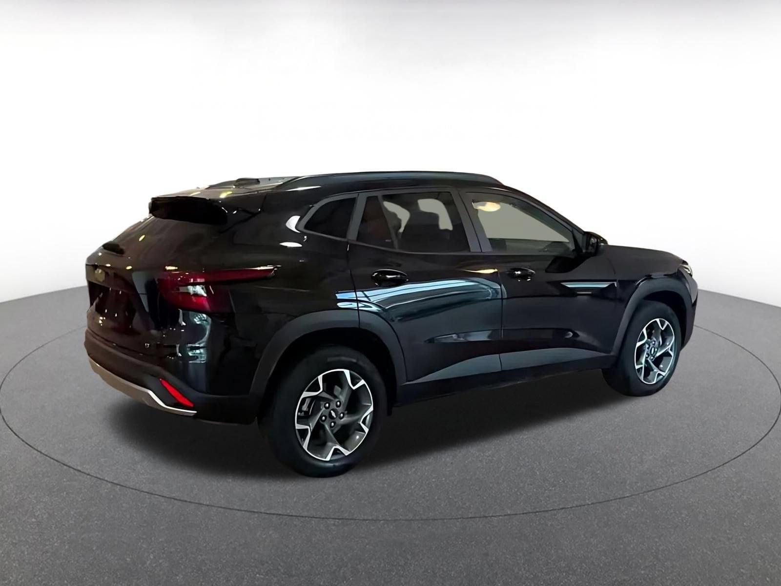 Thumbnail: 2025 Chevrolet Trax - 14
