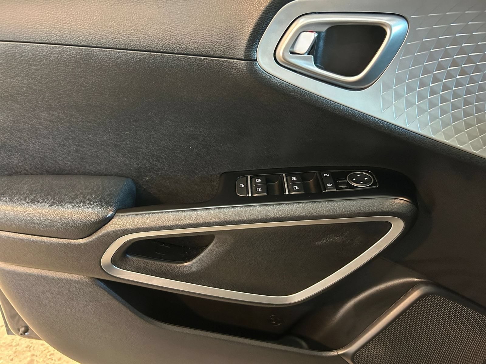 Thumbnail: 2025 Kia Soul - 18
