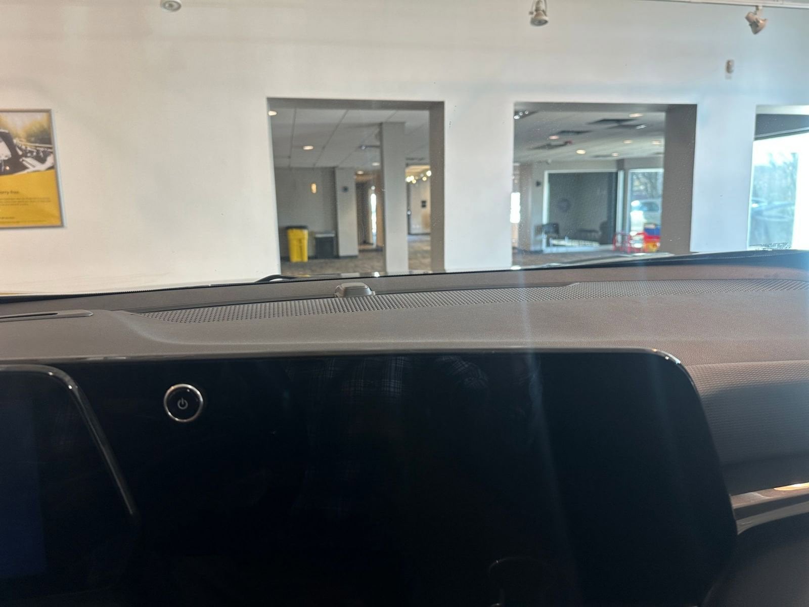 Thumbnail: 2025 Chevrolet Equinox - 18