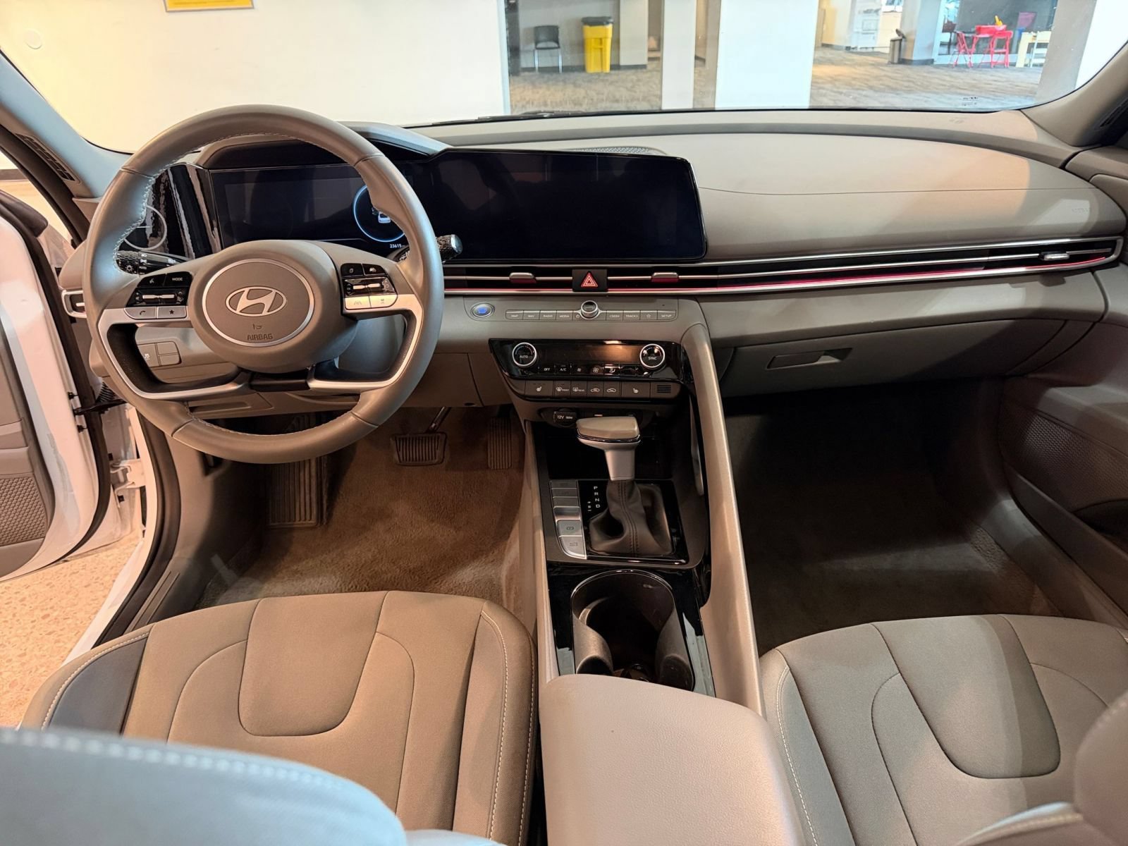 Thumbnail: 2025 Hyundai Elantra - 34