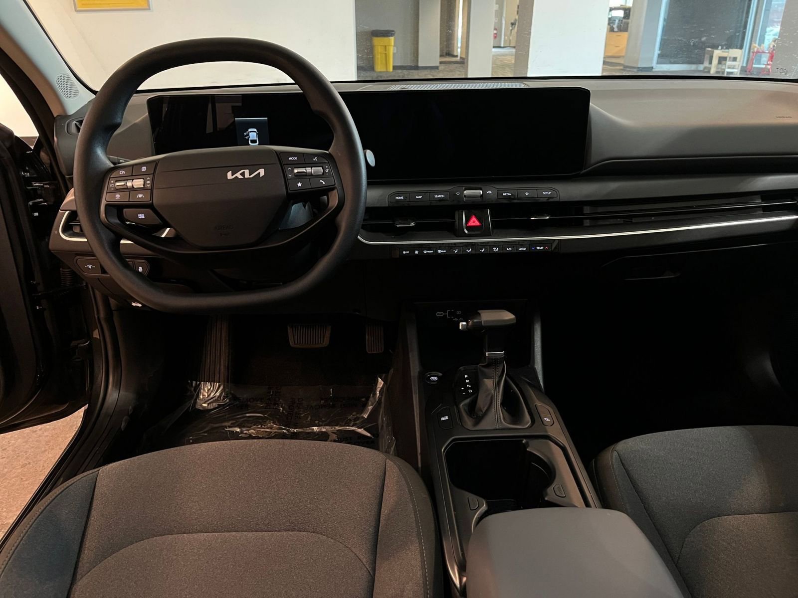 Thumbnail: 2025 Kia K4 - 33