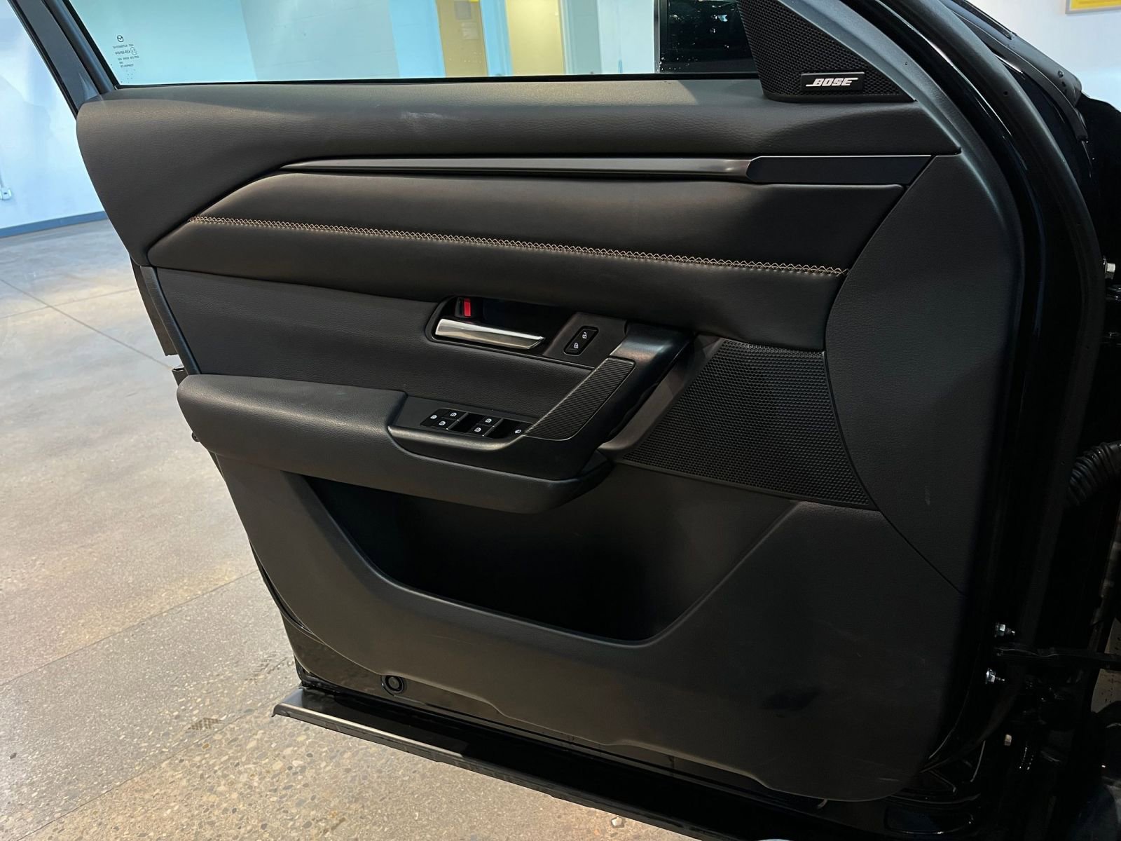 Thumbnail: 2025 Mazda CX-50 - 18