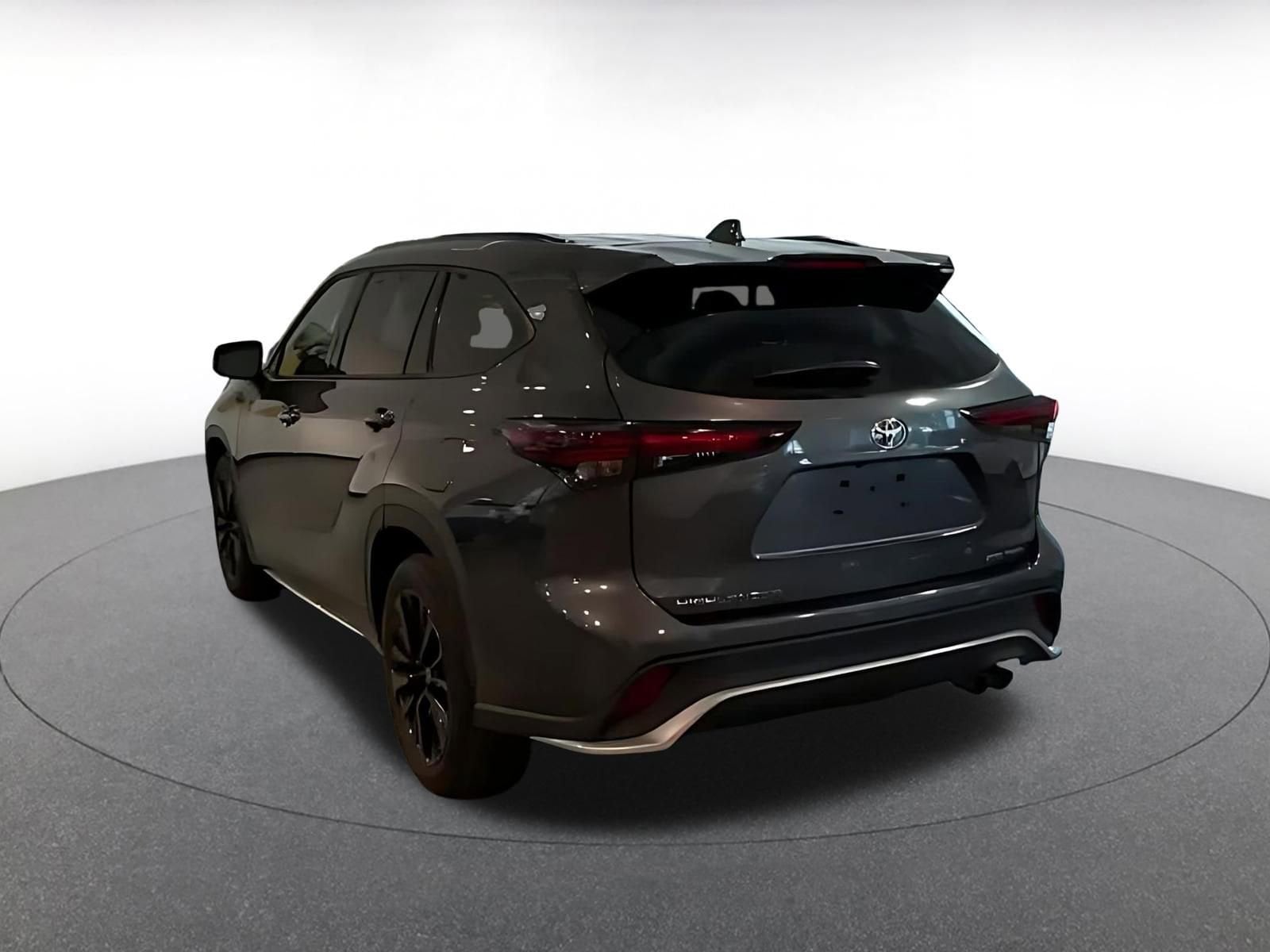 Thumbnail: 2025 Toyota Highlander - 11