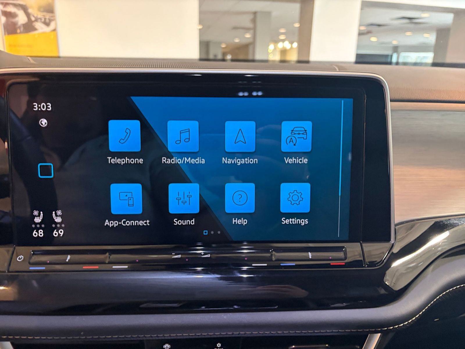 Thumbnail: 2025 Volkswagen Atlas - 22