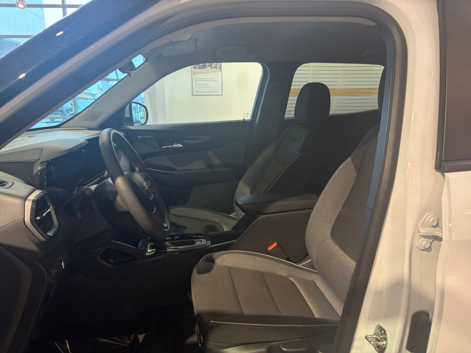 Thumbnail: 2025 Chevrolet TrailBlazer - 24