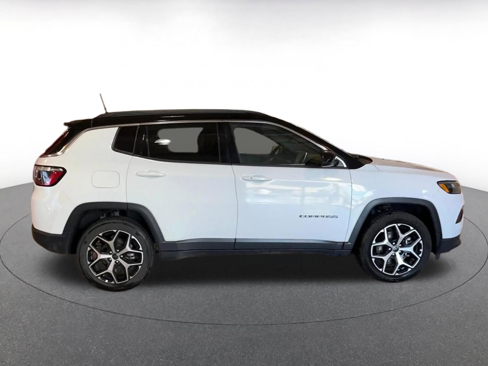 Thumbnail: 2025 Jeep Compass - 16