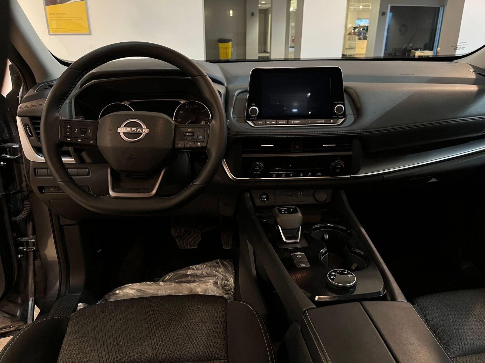 Thumbnail: 2025 Nissan Rogue - 35