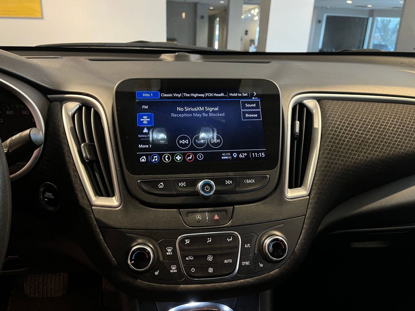 Thumbnail: 2023 Chevrolet Malibu - 20