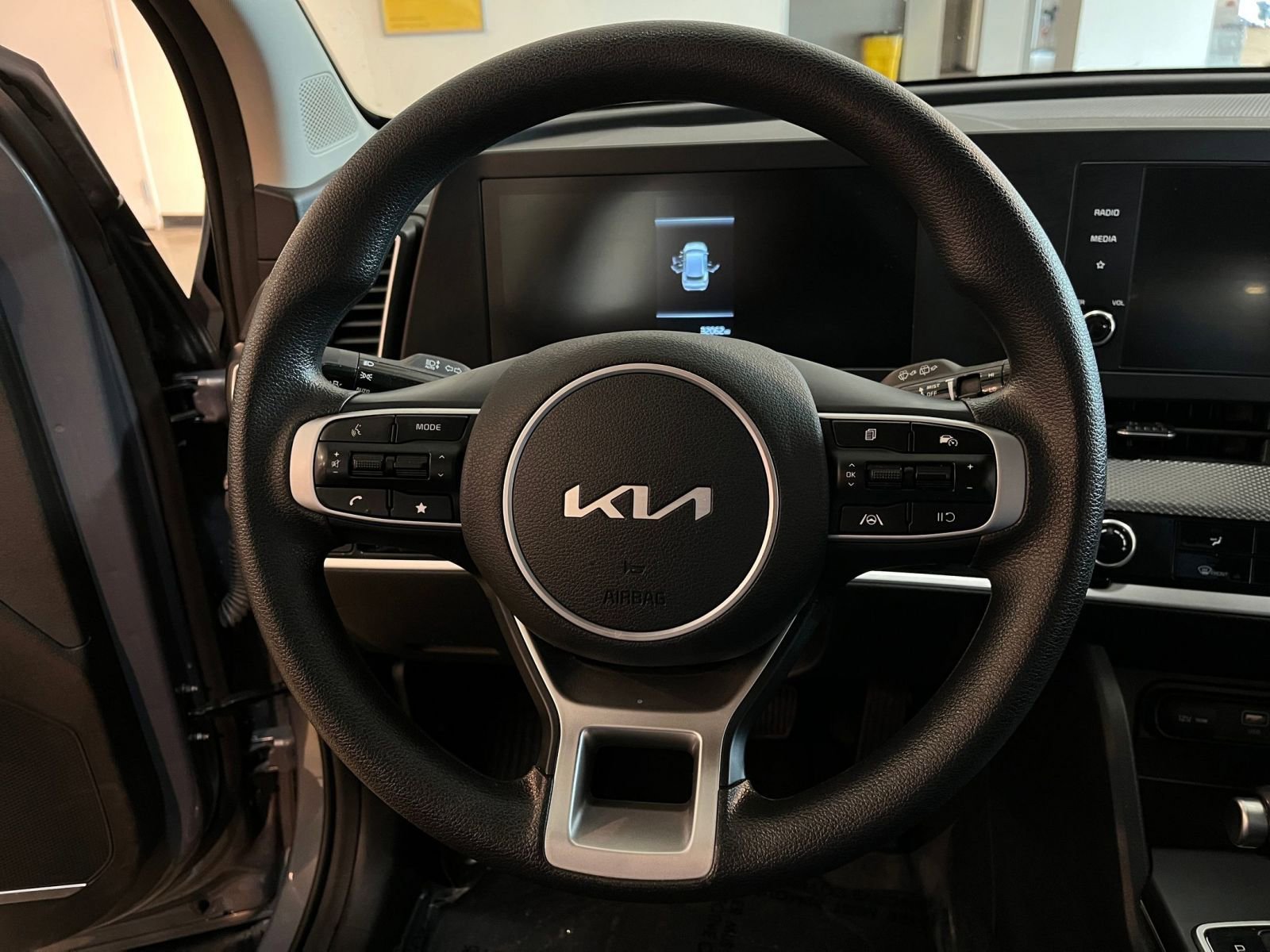 Thumbnail: 2025 Kia Sportage - 28