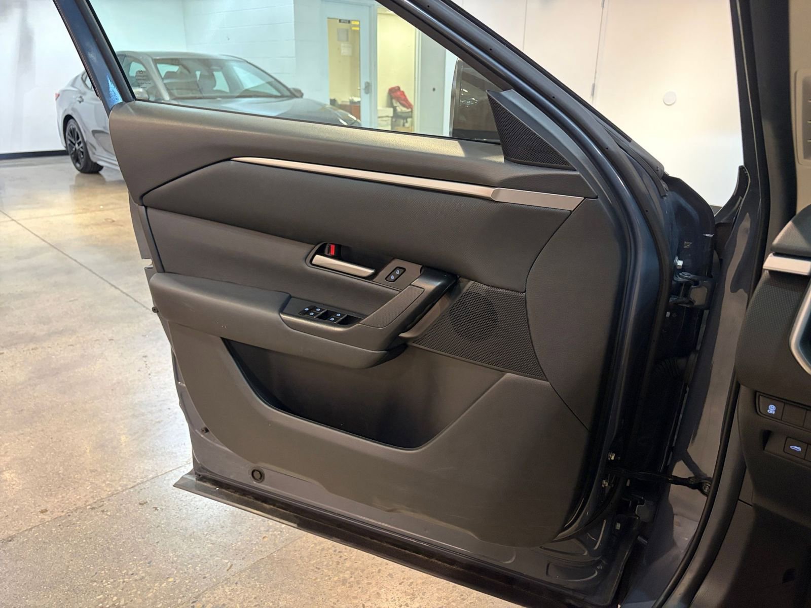 Thumbnail: 2025 Mazda CX-50 - 20