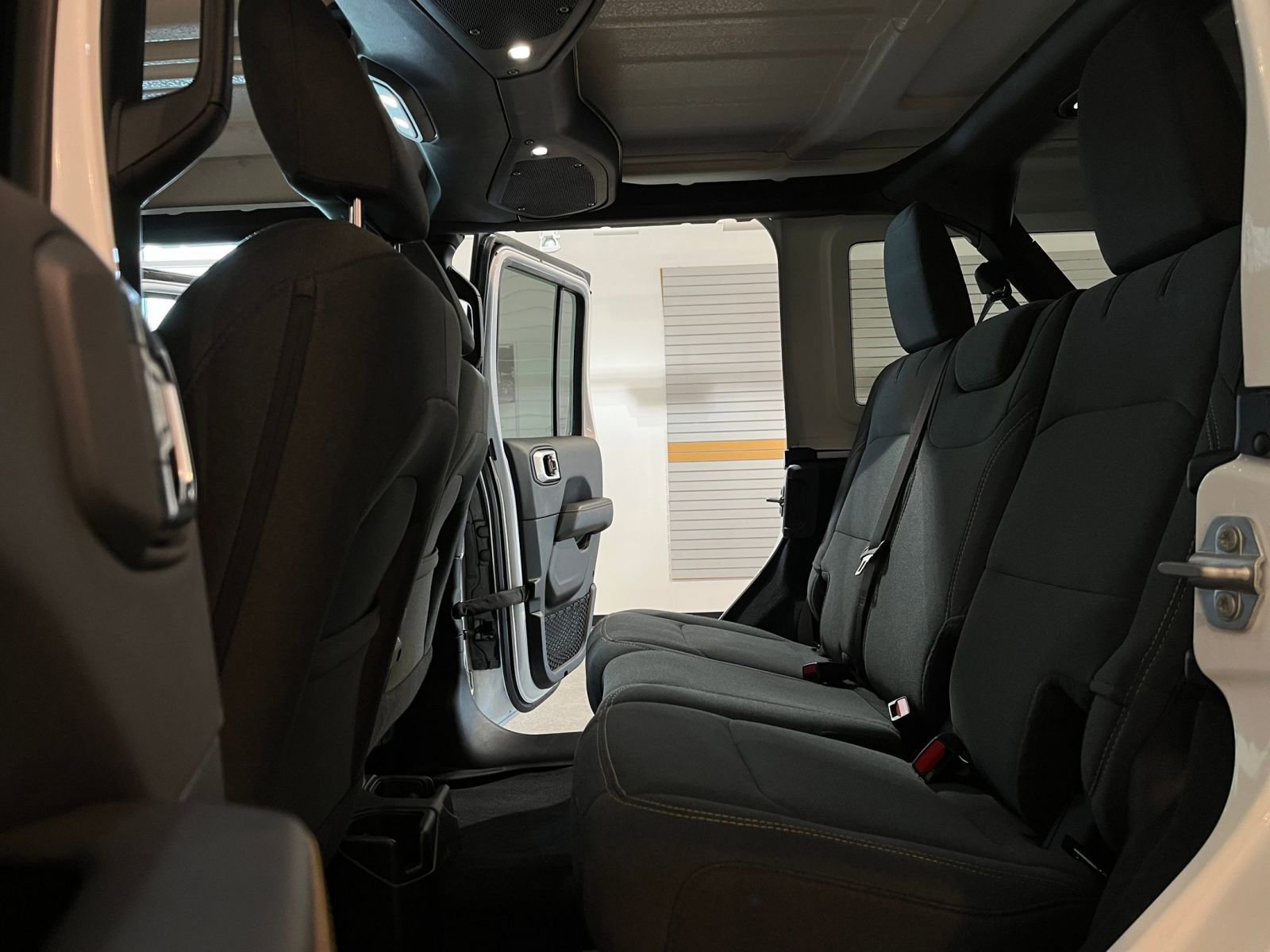 Thumbnail: 2025 Jeep Wrangler - 25