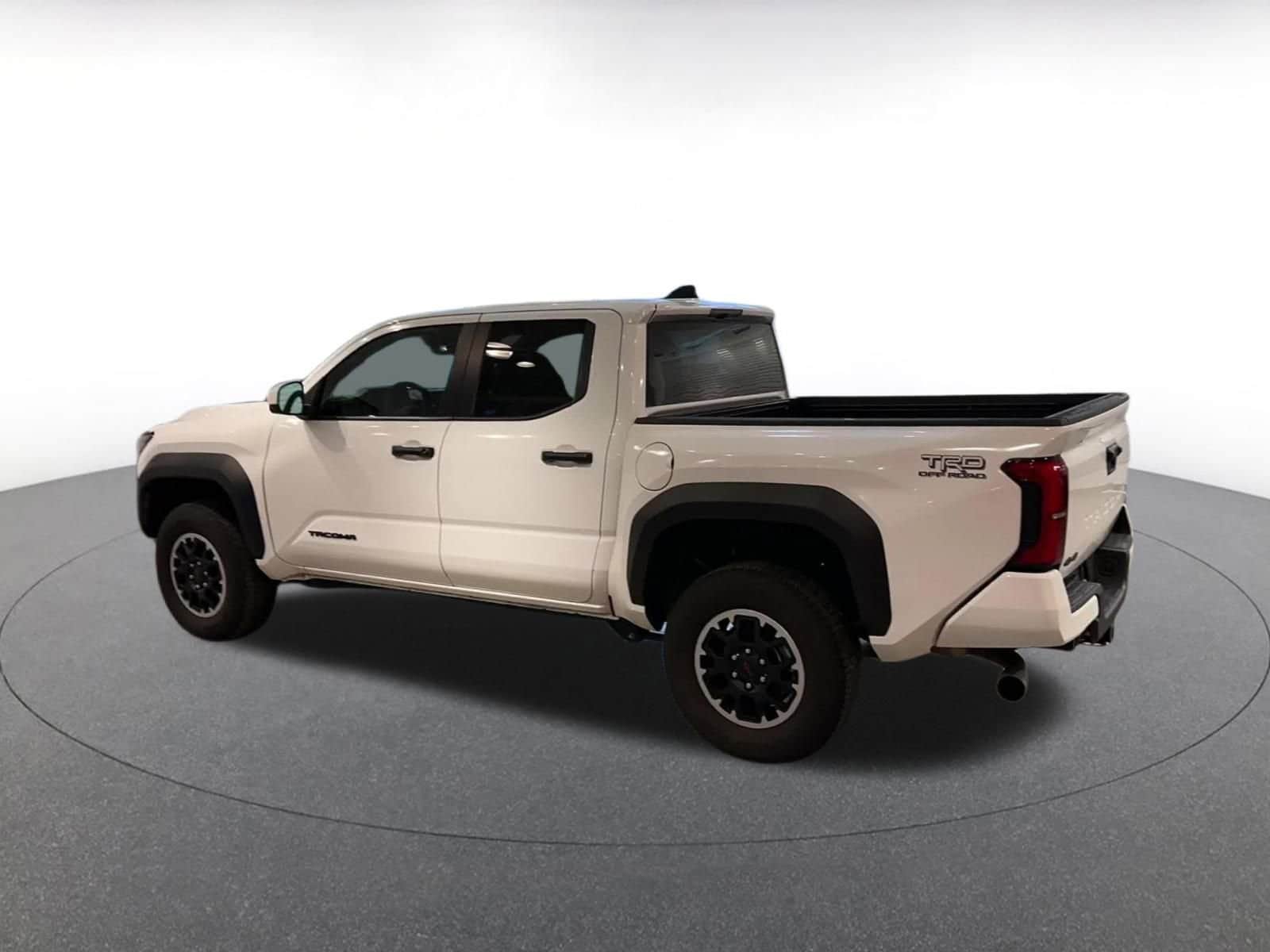 Thumbnail: 2025 Toyota Tacoma - 10