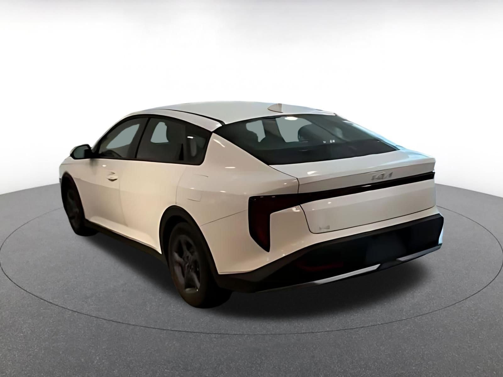 Thumbnail: 2025 Kia K4 - 16