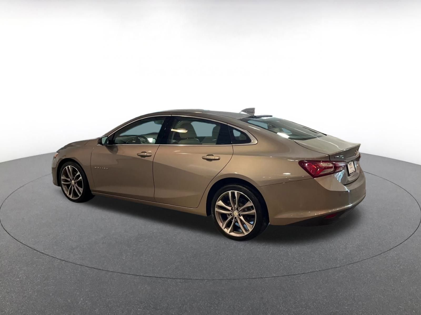 Thumbnail: 2024 Chevrolet Malibu - 10