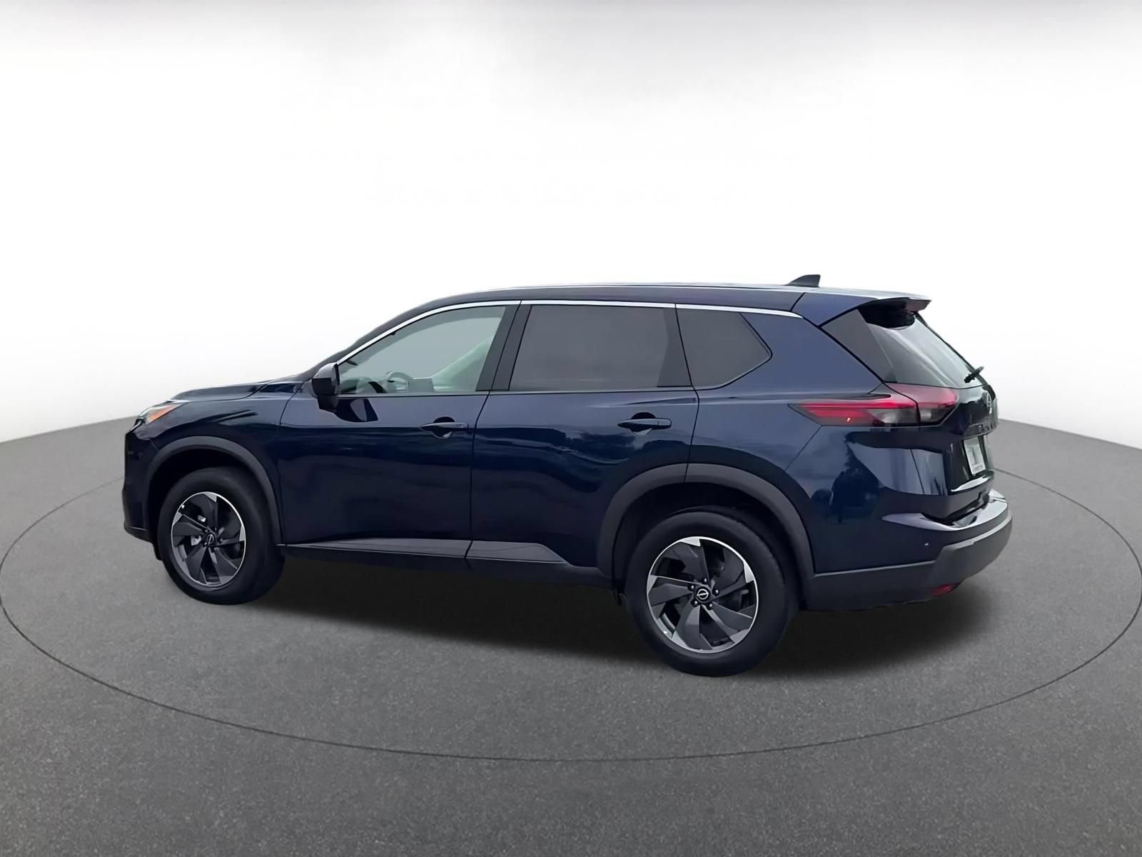 Thumbnail: 2025 Nissan Rogue - 10
