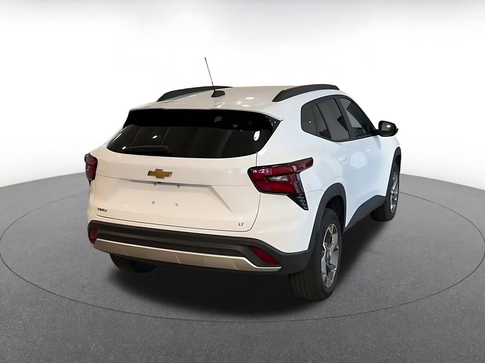 Thumbnail: 2025 Chevrolet Trax - 14