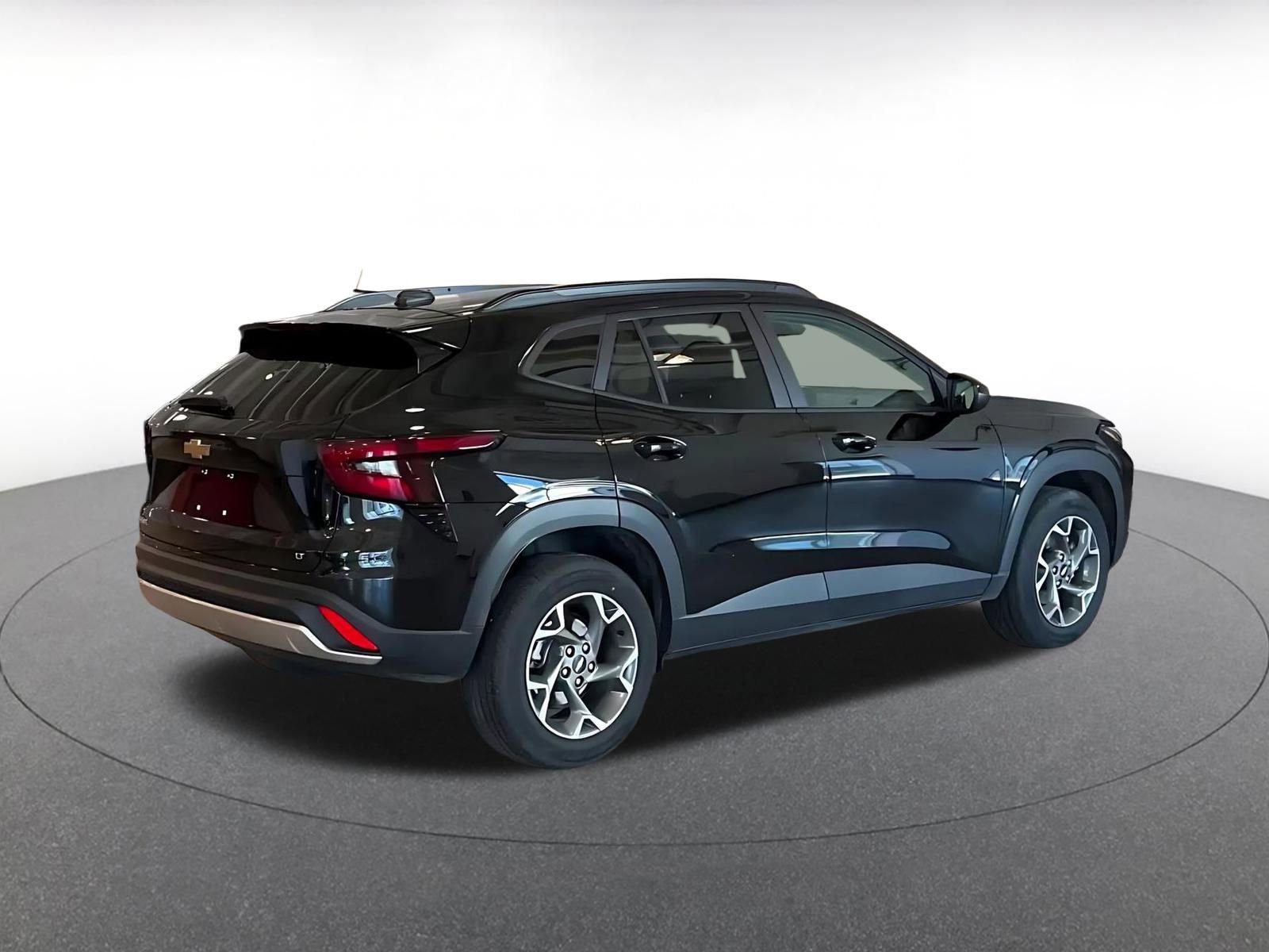 Thumbnail: 2025 Chevrolet Trax - 15