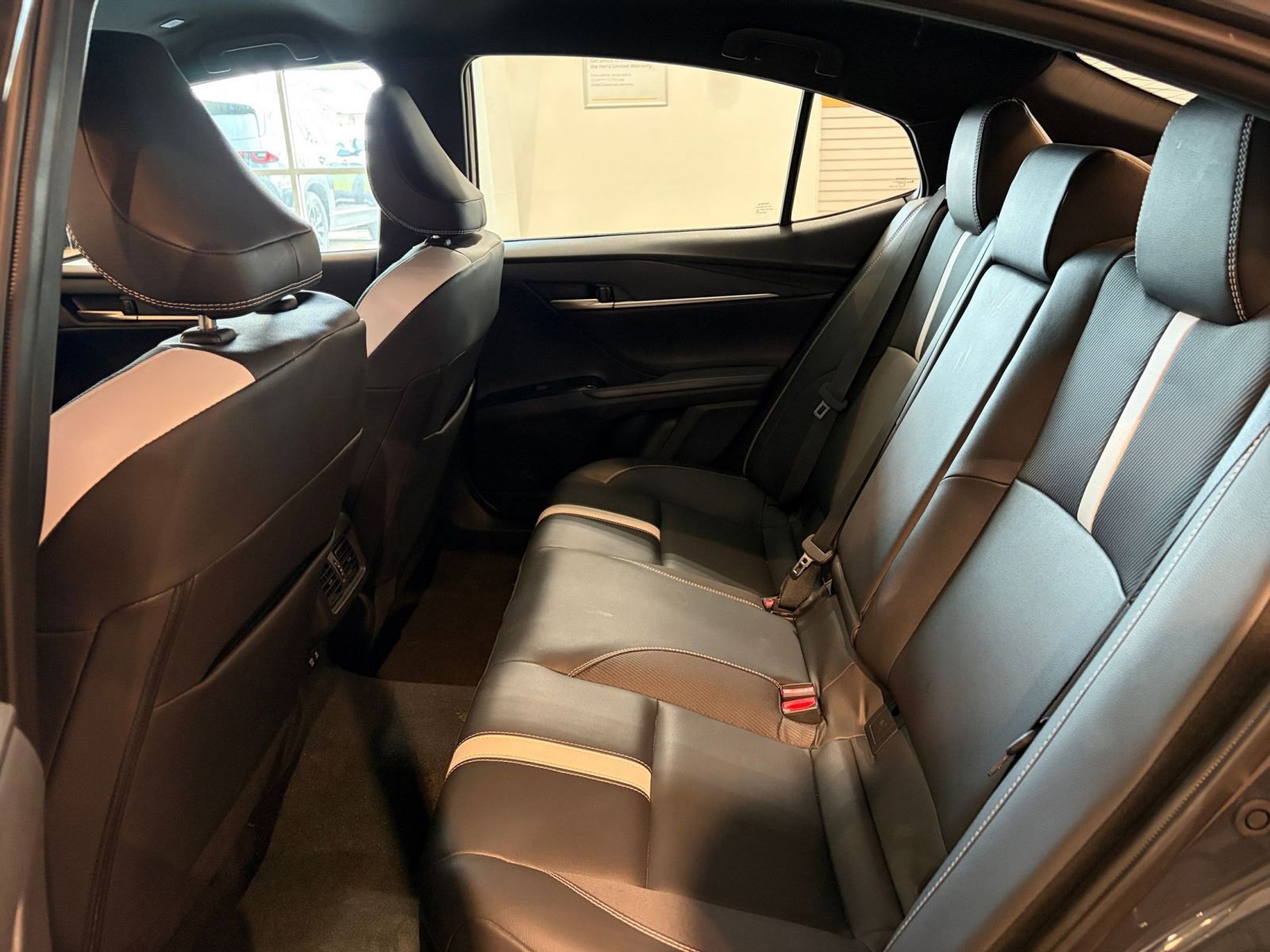 Thumbnail: 2025 Toyota Camry - 25