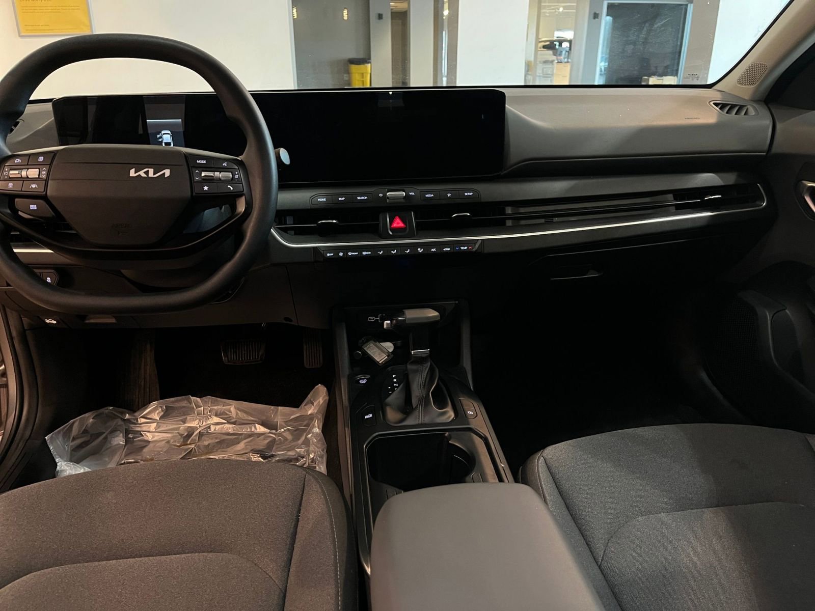 Thumbnail: 2025 Kia K4 - 34