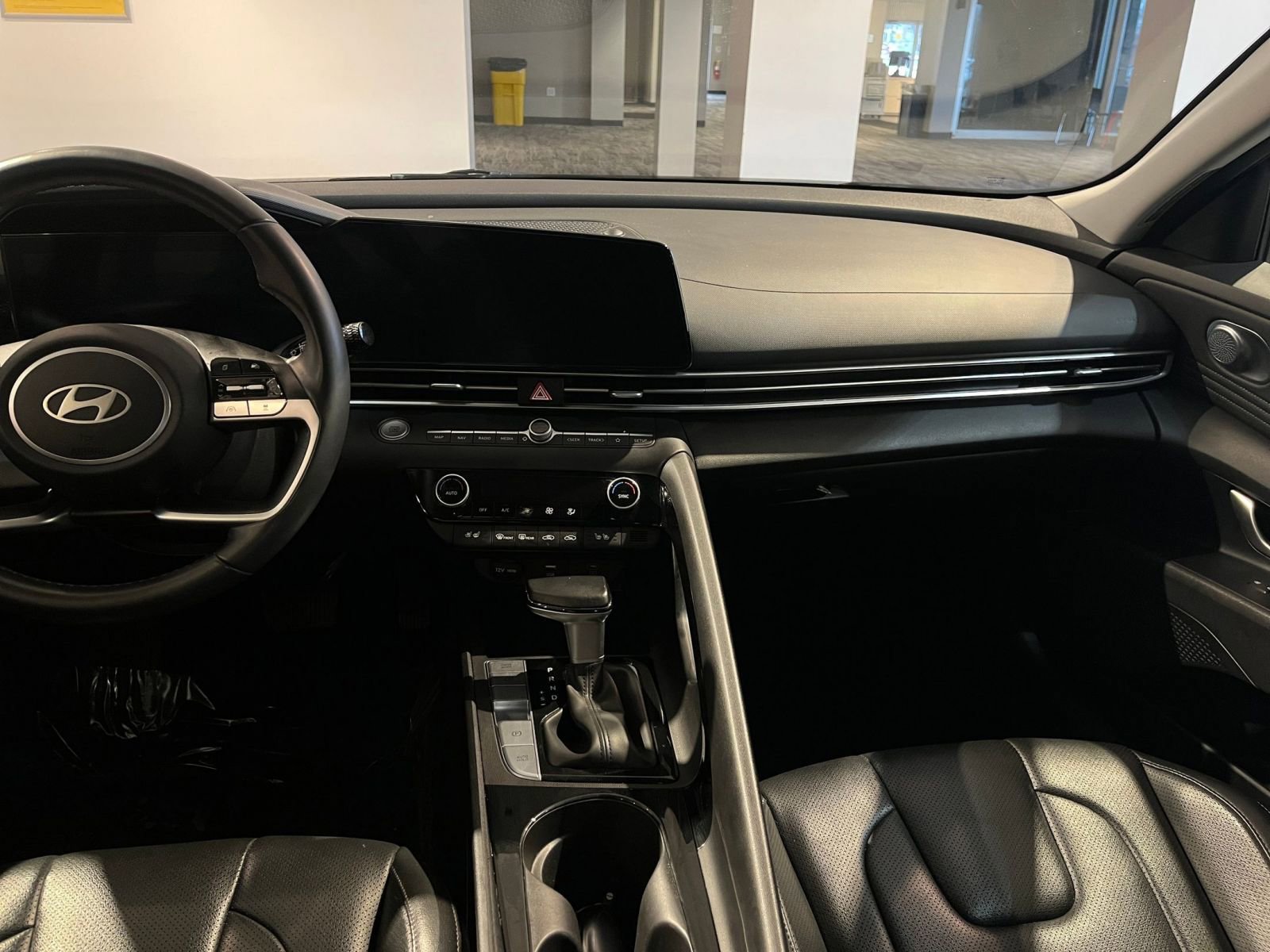 Thumbnail: 2025 Hyundai Elantra - 35