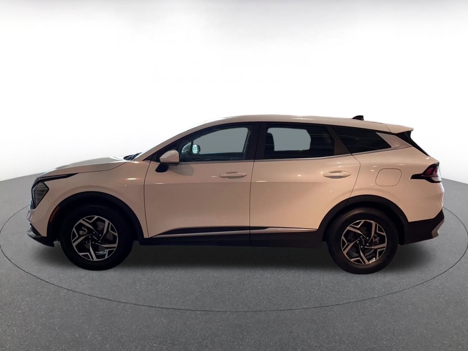 Thumbnail: 2024 Kia Sportage - 9