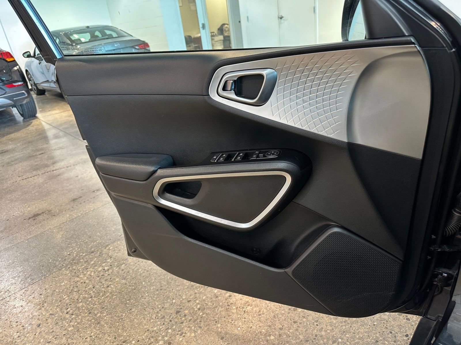 Thumbnail: 2025 Kia Soul - 18