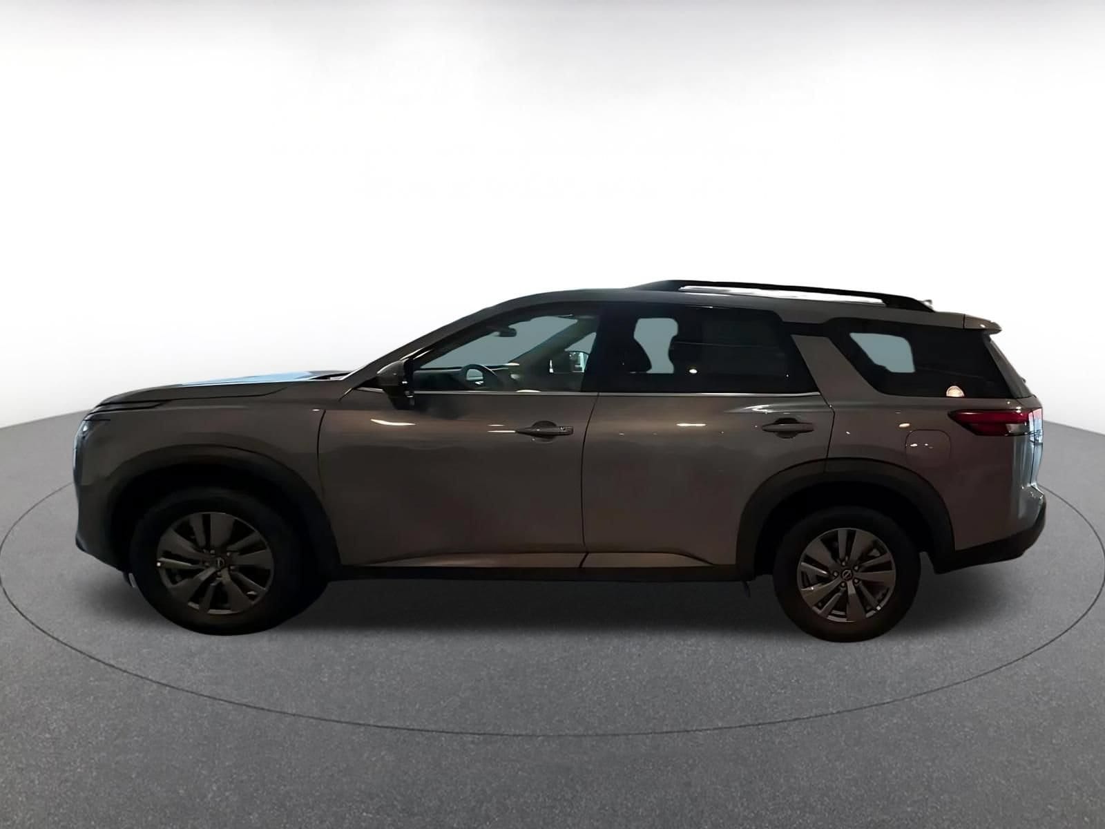 Thumbnail: 2025 Nissan Pathfinder - 8