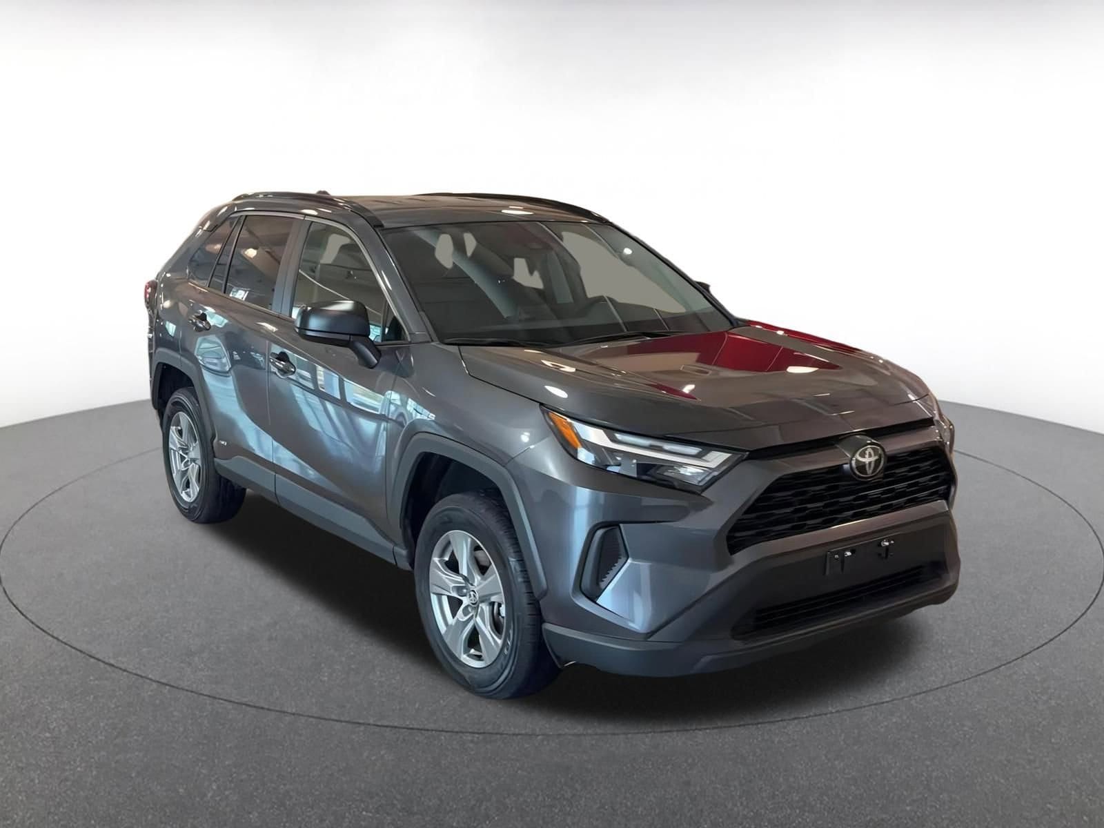 Thumbnail: 2025 Toyota RAV4 - 3