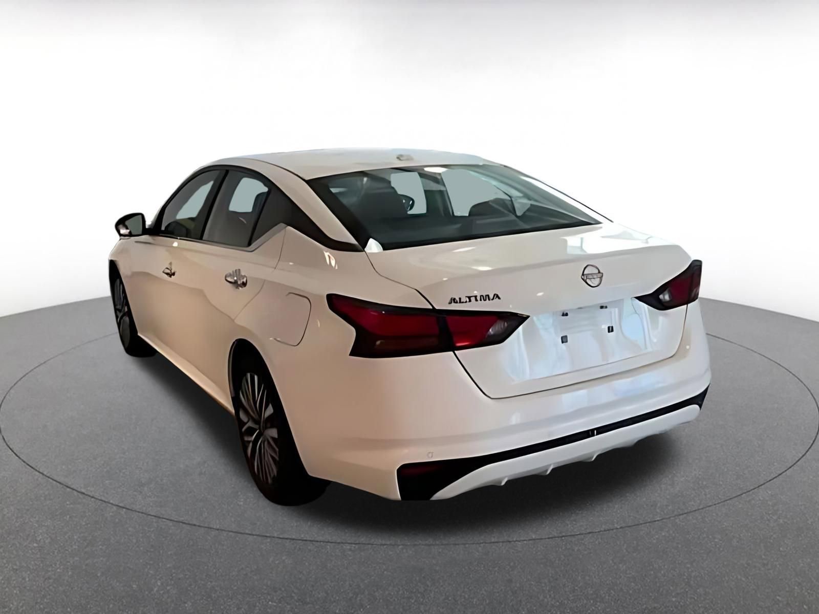 Thumbnail: 2025 Nissan Altima - 16